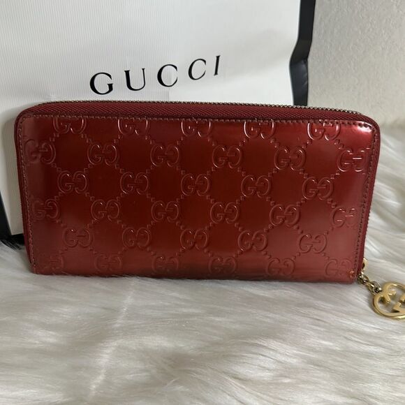 💯Authentic Gucci Zipped Around Long Wallet 🍀 - Picture 10 of 16